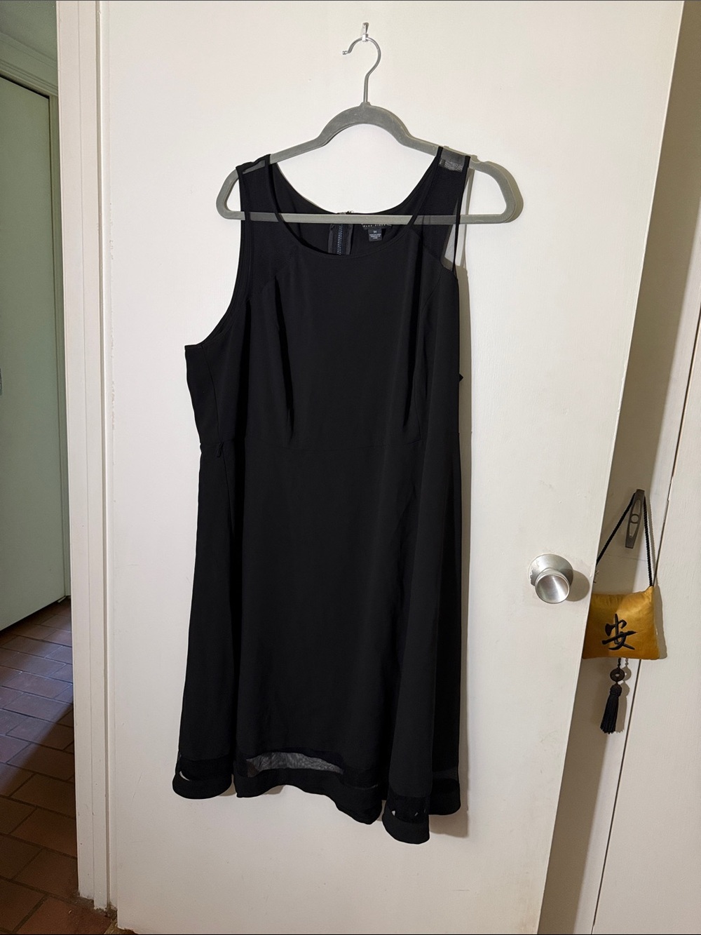 Forever 21 Black Sleeveless Midi Shift Dress